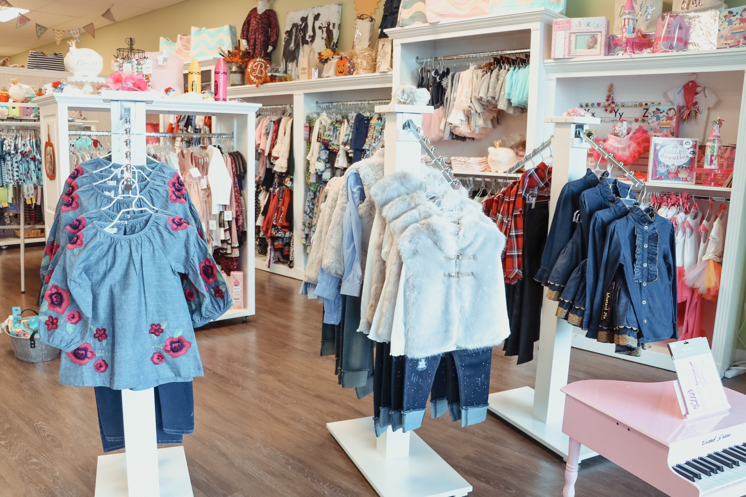 Finding the Perfect Holiday Outfit at Baby BuYou