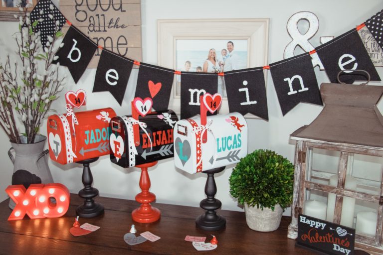 DIY Valentine's Day Mailboxes