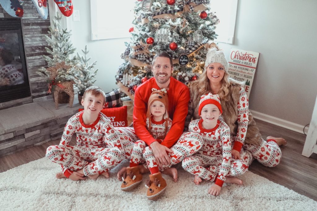 Family Pajamas Christmas, Matching Family Xmas Pajamas, Christmas Pjs Family  Short Sleeve, Holiday Pajama Set,christmas Photoshoot Reindeer 